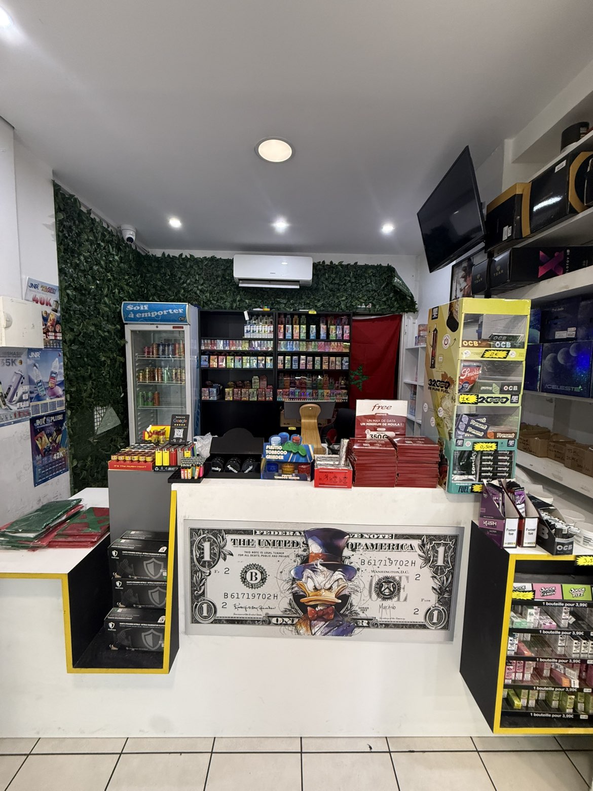 Le comptoir de la boutique KingSmoke